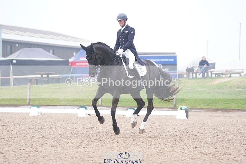 250404-092924-04050 - 022-Jezz.Palmer-Romanno.Weltino