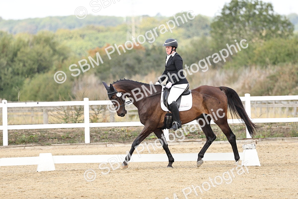 SBM_018175 - Class 16 - Novice 5 - 11.12-12.01