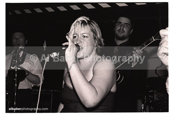 41 - Friends-&-Family @ the-roadhouse 12.07.03