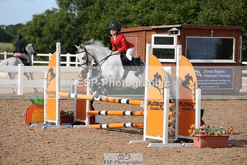 240629A-084909-02732 - Cls 16 British Novice and 80cm Open