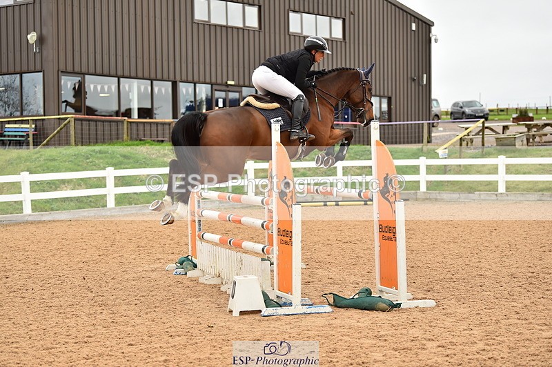 231122A-132008-00448 - Cls 4 Newcomers & 1.10m Open