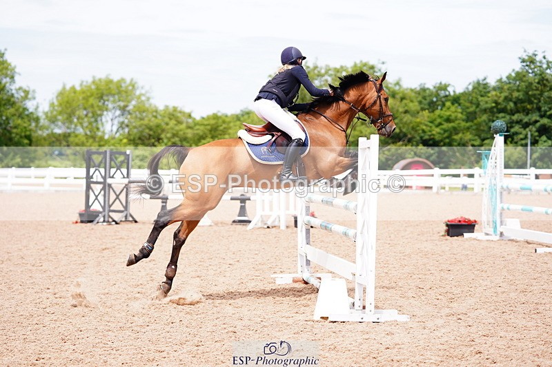 240629A-125310-05484 - Cls 18 Newcomers and 1m Open