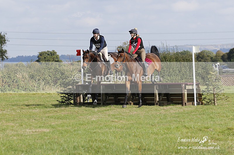  WWHT 171021 3488 - Intermediate Pairs (0.90m)  17/10/21