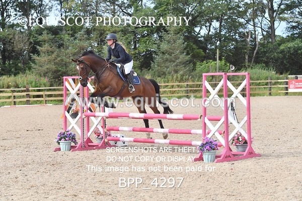 BPP_4297 - CLASS 12 SUN Senior British Novice/ 90cm Open