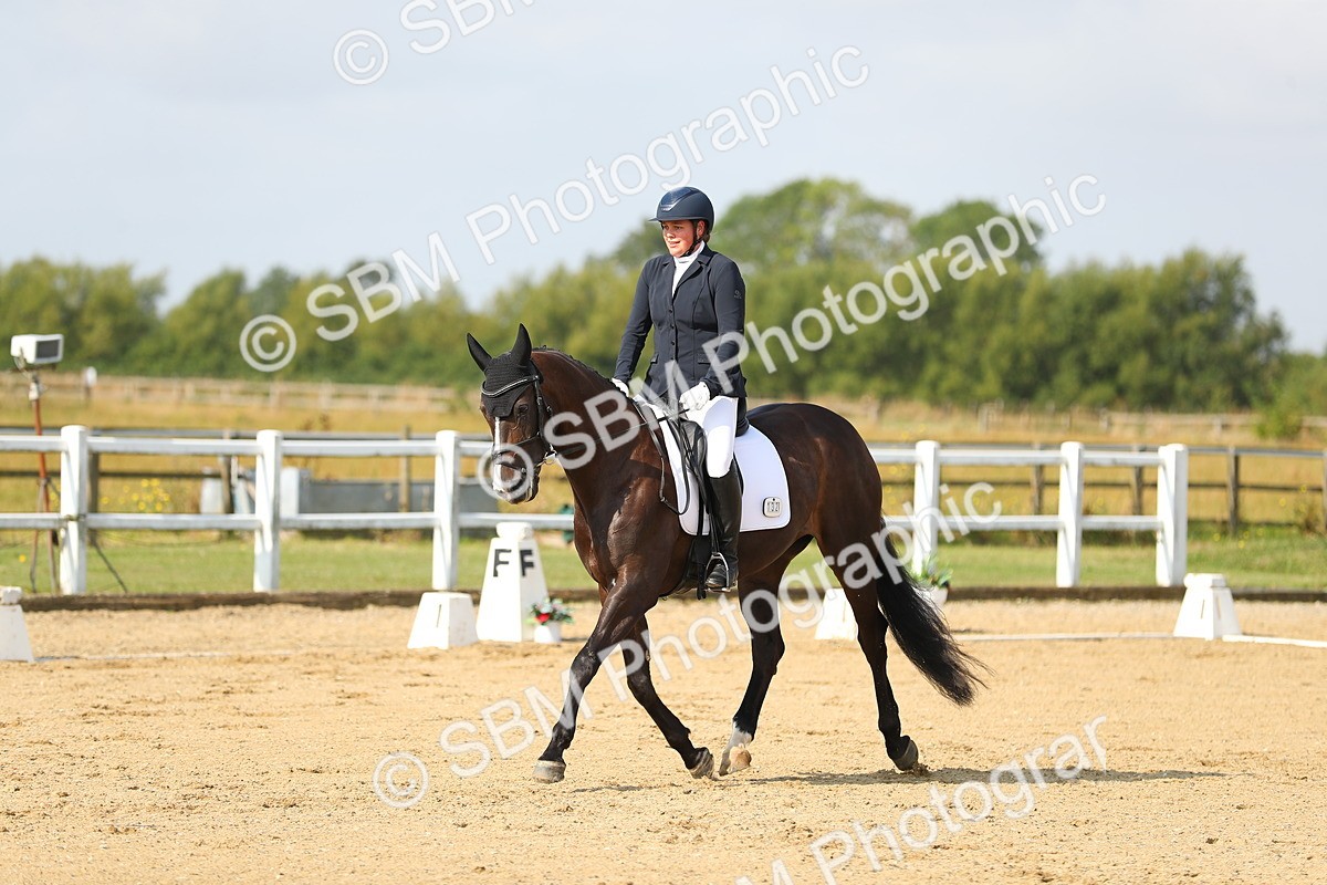 SBM_015576 - Class 13 - Novice 23 - 9.54-11.04