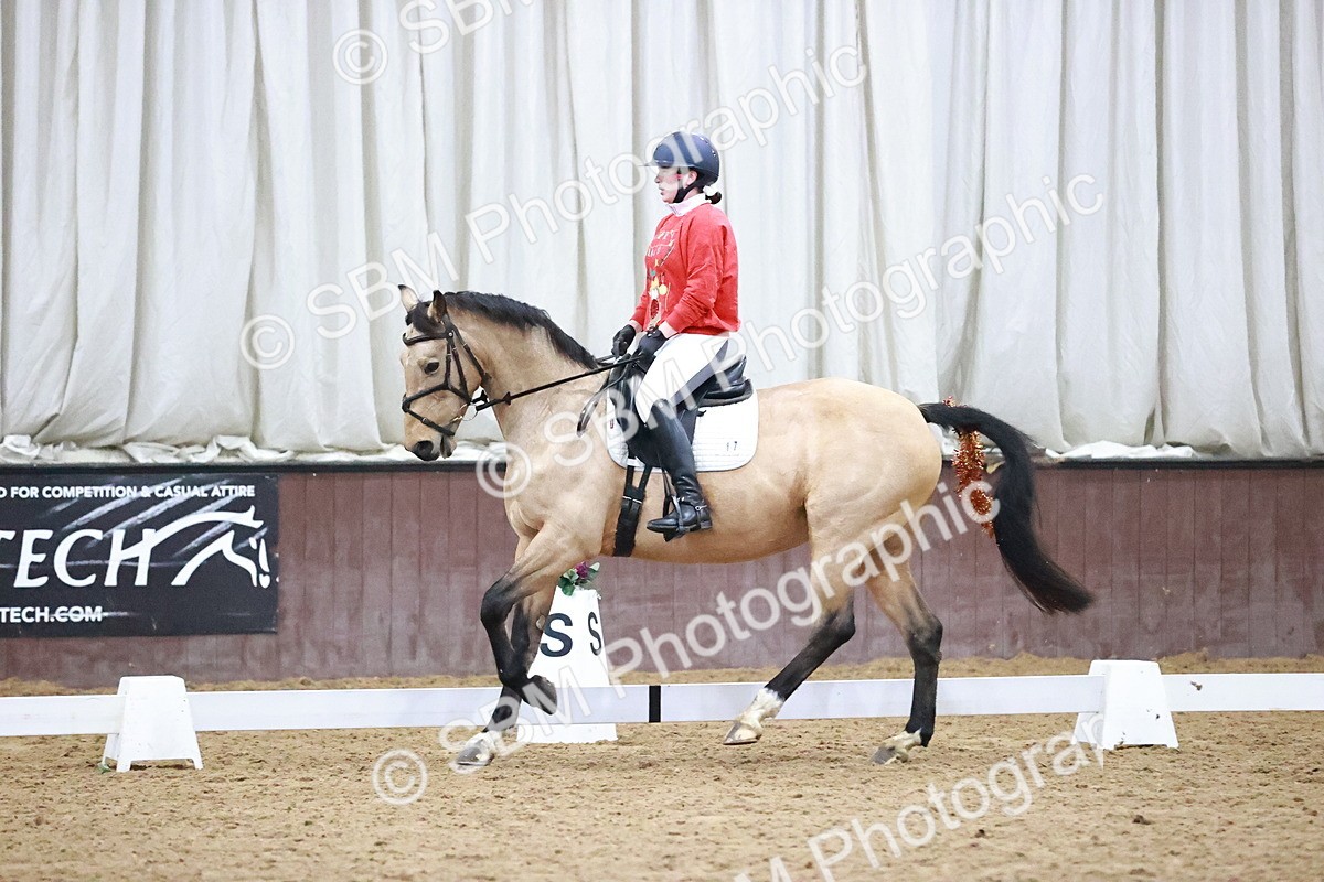 SBM_001777 - Class 9 - Novice 4