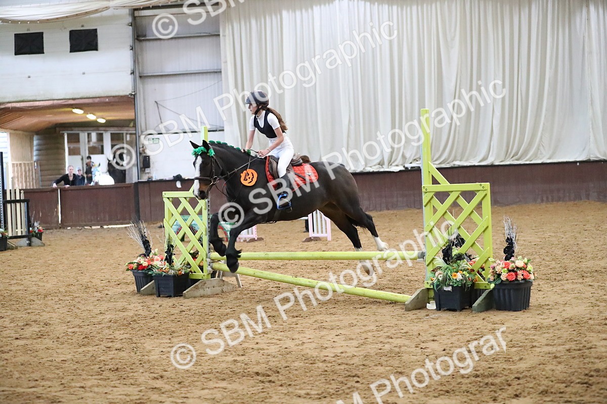 SBM_001907 - Class 3 - Horse & Hound