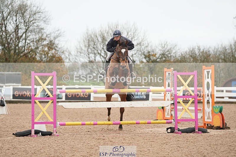251107-132714-01154 - Cls 6 Foxhunter and 1.20m Open