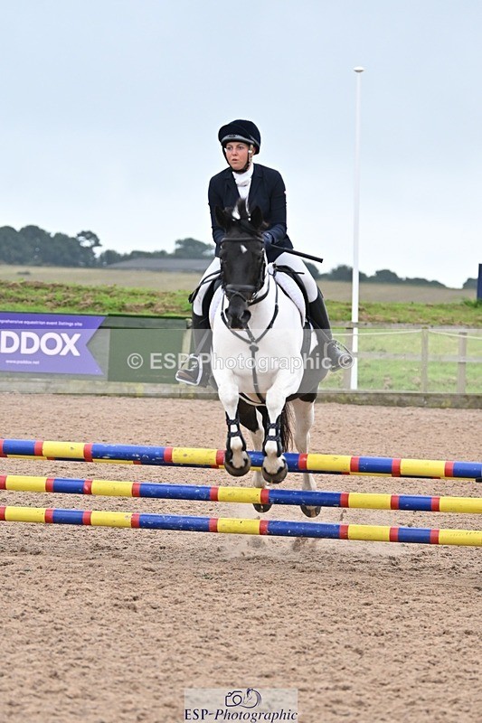 240813-180937-00598 - Classes 5 A&B & 6 80cm