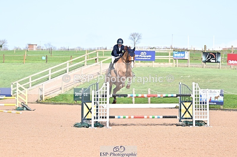 260225-135458-00417 - Cls 5 Foxhunter and 1.20m