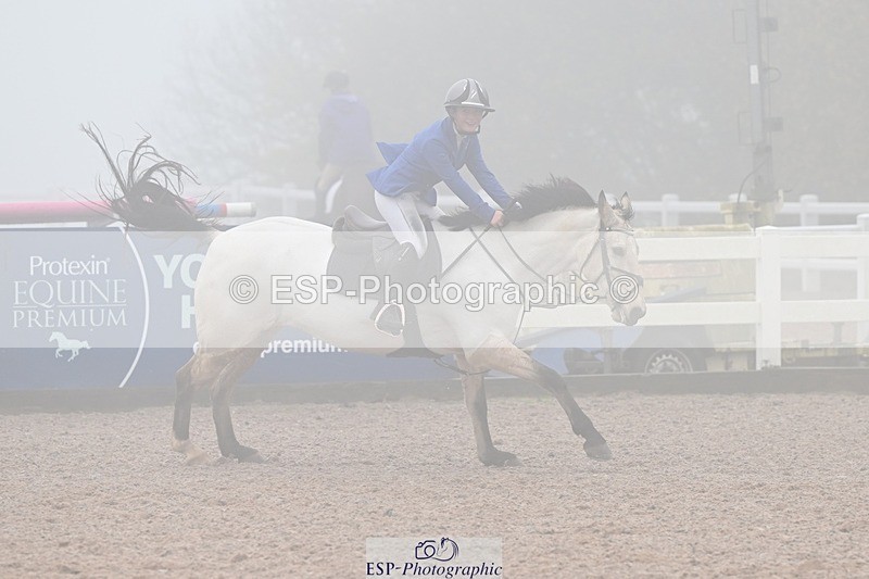 251115-114209-00259 - Cls 9 Pony Newcomers and 1m Open