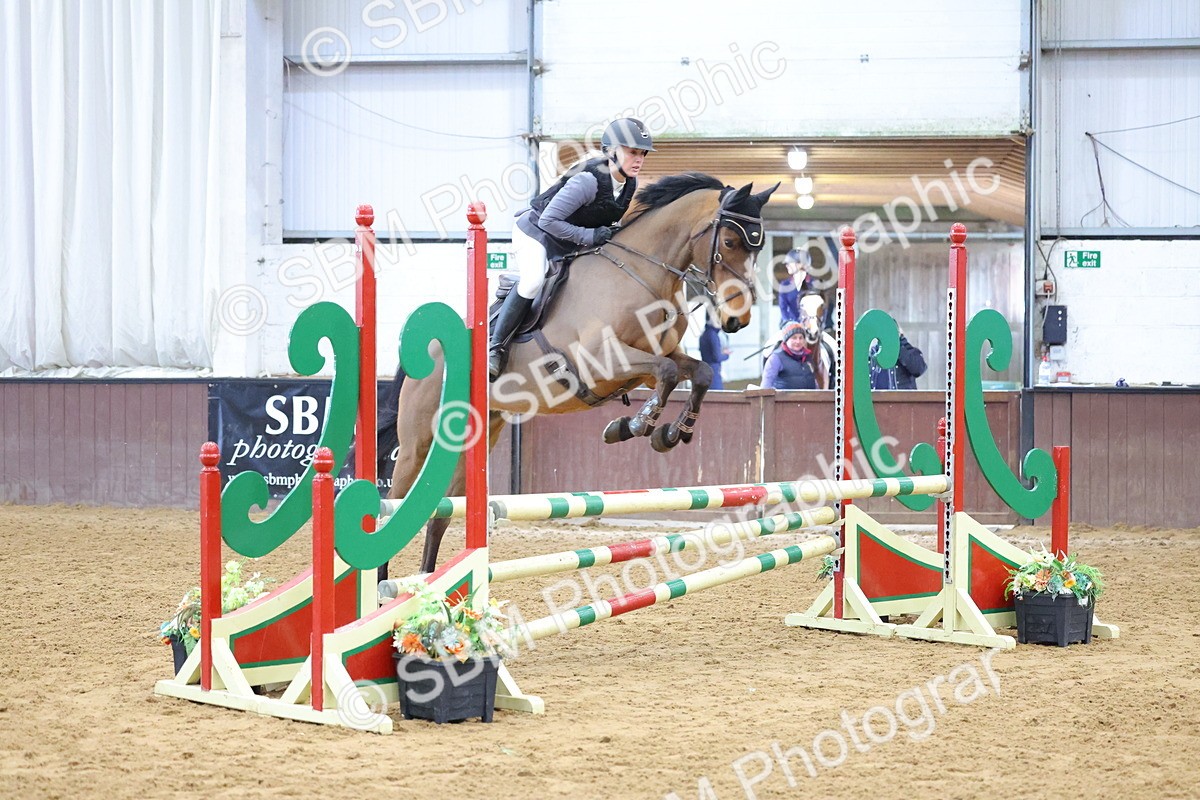 SBM_009524 - Class 20 - Senior British Novice/ 90cm Open - First Round (0.90m)