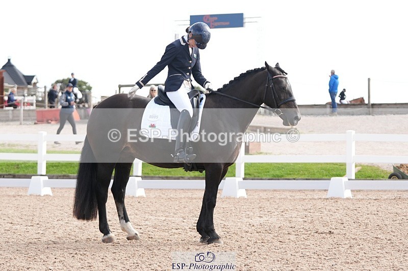 250906-103848-01518 - 005-Jessica.AllenHendrewen.Desert.Lady