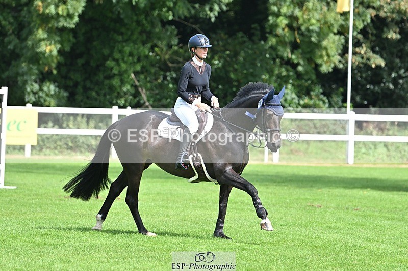 230909-124411-05526 - Cls 11 Snr Foxhunter & 1.20m Open