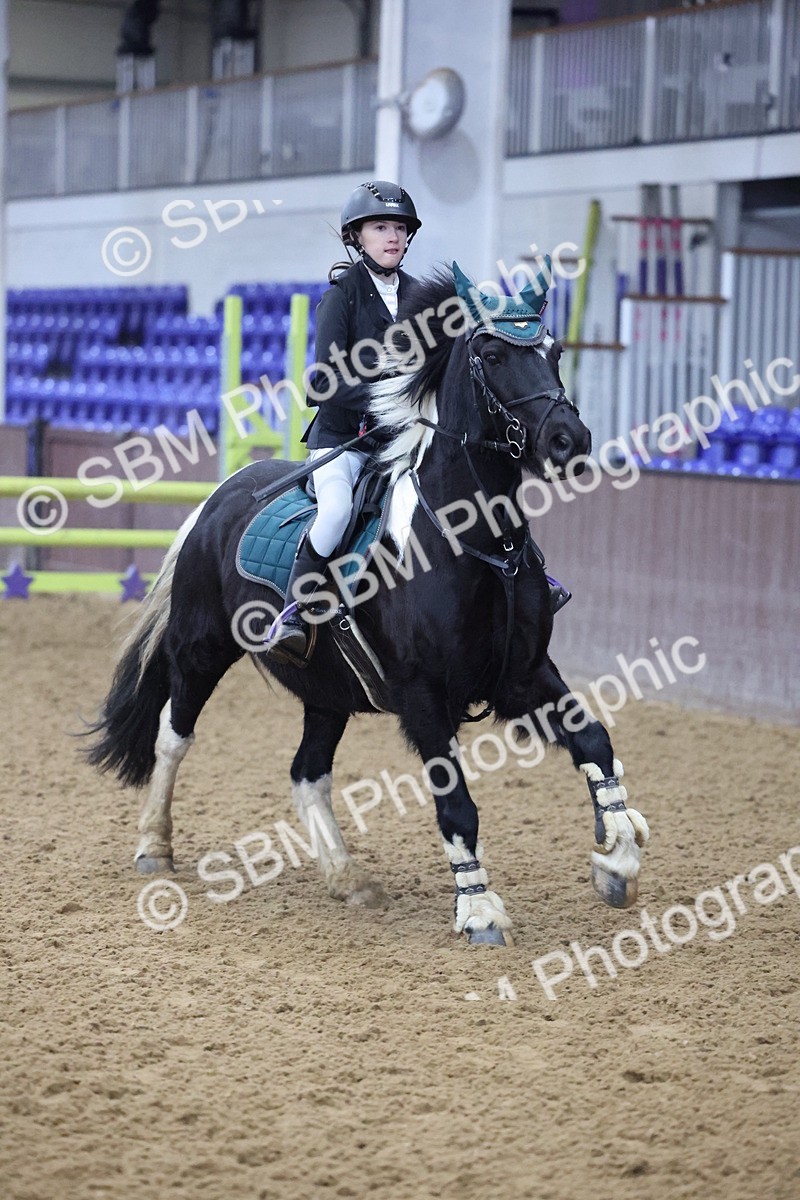 SBM_003349 - Class 11 - Blue Chip Pony Newcomers - 1.00m Open