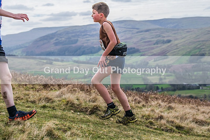 Arant haw-54 - Kendal Winter League Arant Haw Fell Races Sunday 2nd April 2023