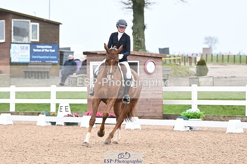 250216-135014-05795 - 257-Beth.Bainbridge-NEWTON.GLOVETROTTER