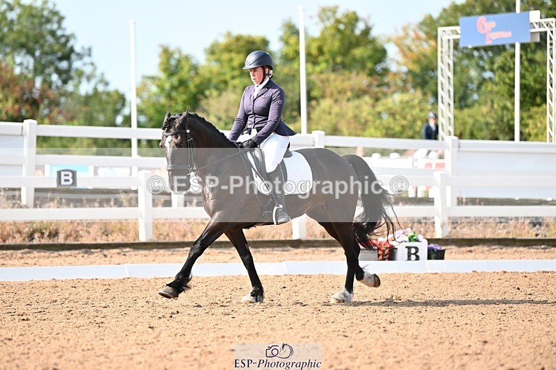 250815-095207-00225 - 027-Samantha.PringTongwynlais.Moon.Dancer