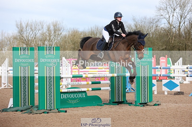 240223A-114959-00951 - Cls 4 Snr 1.05m Open