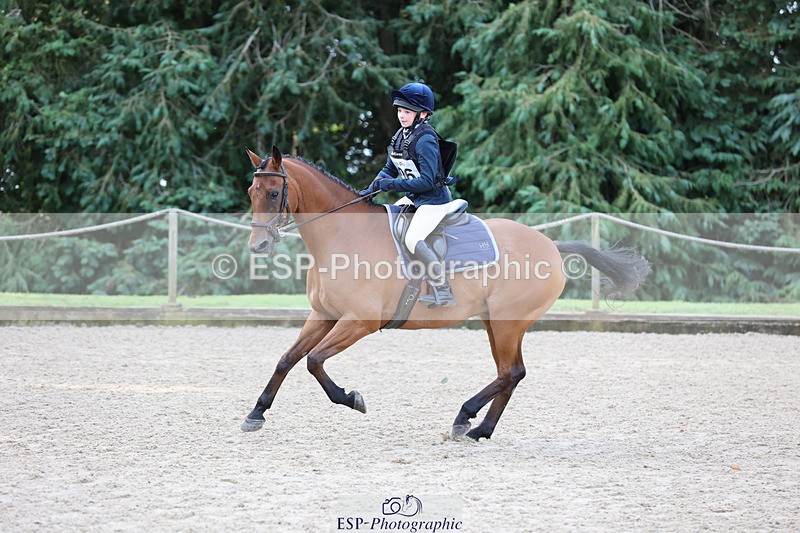 240823X-090342-14351 - 60cm R1 8.30 to 10.00