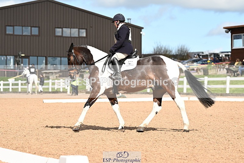 240324A-125726-02746 - Novice 27, 12.30 to 13.50