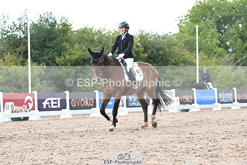 250907-130216-09925 - 031-Rebecca.ParsonageMr.T.STW