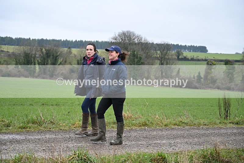 WJ7_9685 - Walk out..