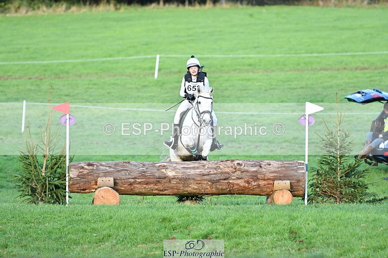 251025A-164032-22241 - H-652-Amelie.Perceval