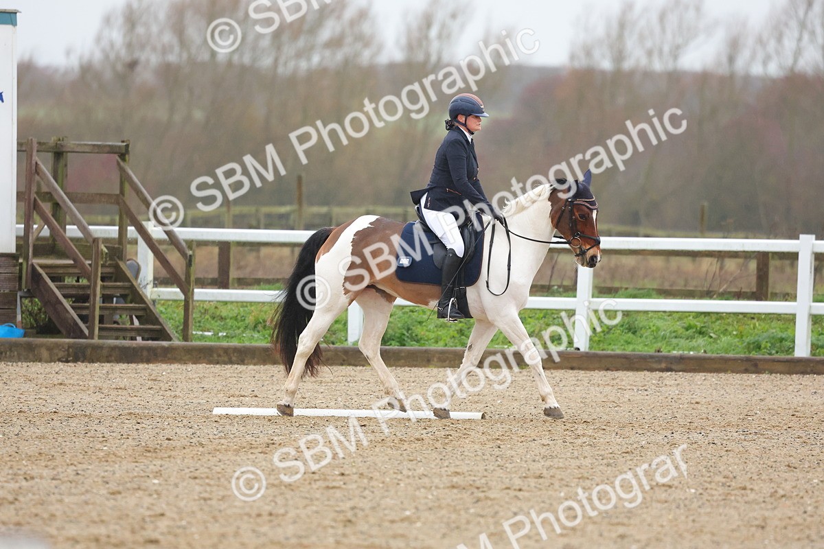 SBM_002924 - Class 6 - Novice 4