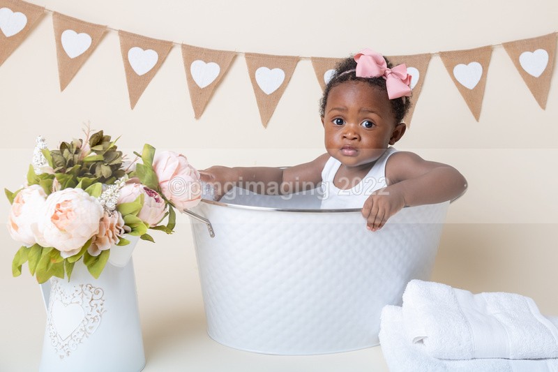  - Cake Smash Portraits