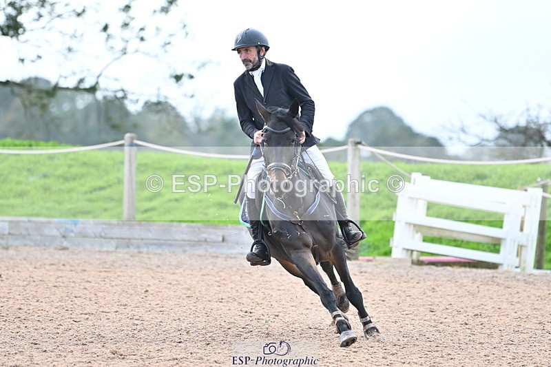 231013A-140447-02570 - Cls 9 Foxhunter & 1.20m Open