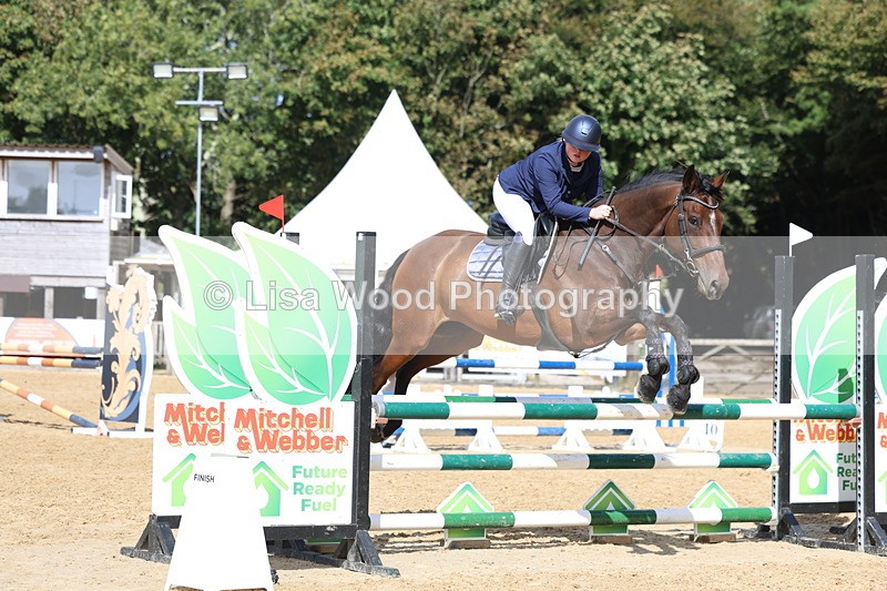 3E7A9761 - Class 10: Senior 95cm open