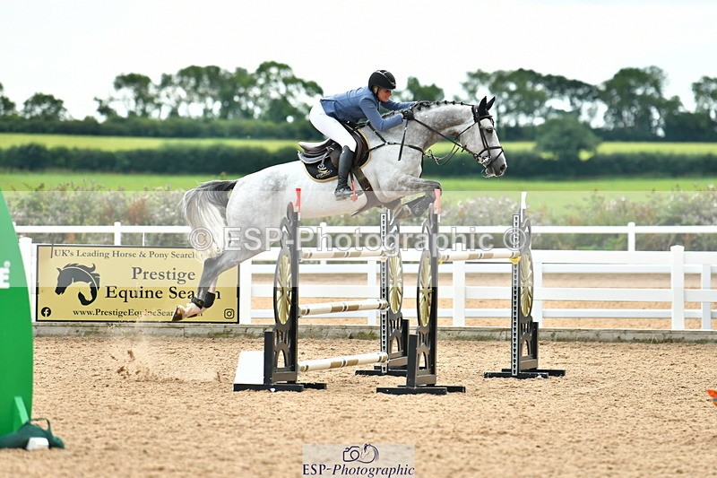 230721A-142139-06865 - Cls 22, 1 Star Gold 1.30m