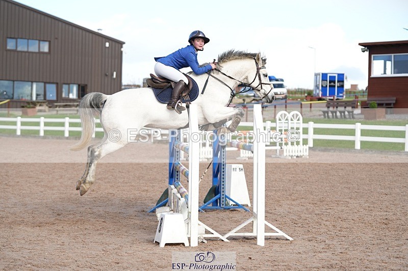 251025-141810-00618 - Cls 13 Pony Foxhunter and 1.10m