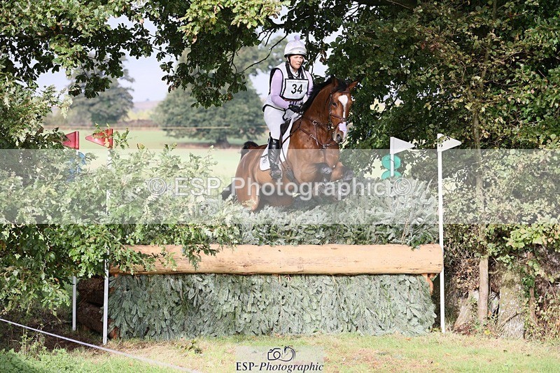 231020-110917-06715 - 034-COOLEY.PARK.MUZE-Gemma.Stevens-XC