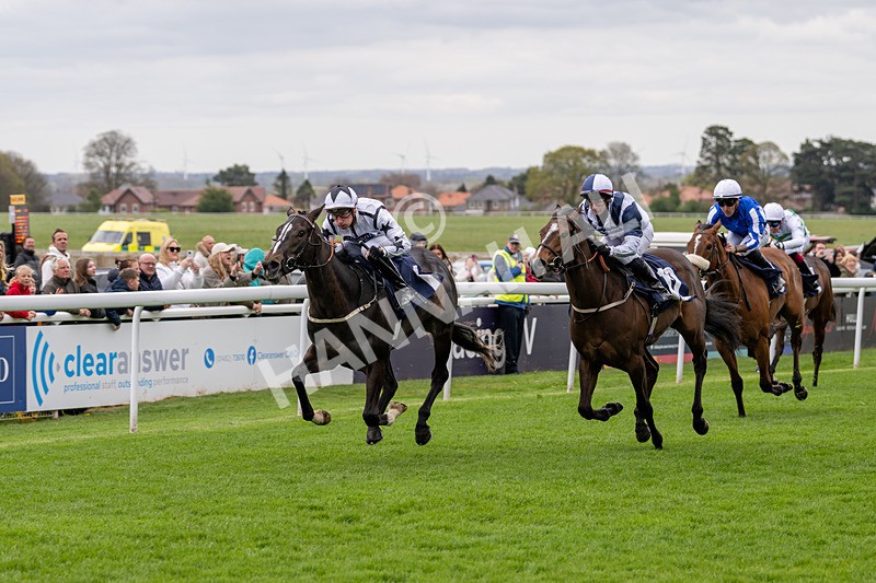 160425-Race 1-Ali Shuffle-2252 - Race 1