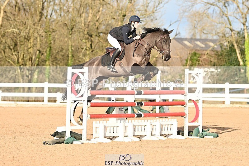 241208-133612-01814 - Cls 21 Newcomers and 1.10m Open