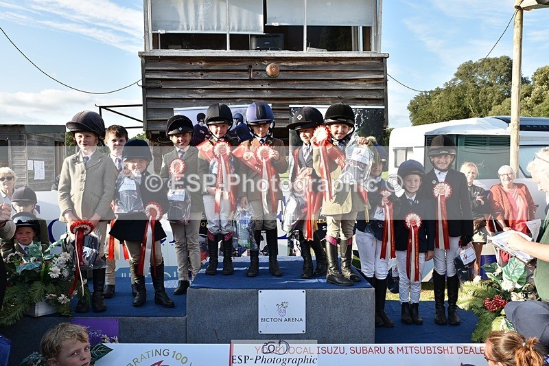 230824-181502-07030 - Thursday 40 and 50cm Presentations