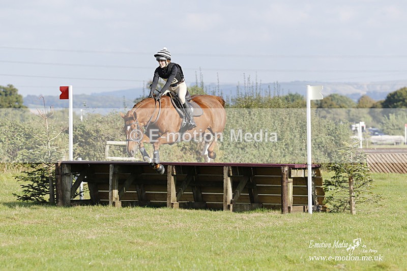  WWHT 171021 3574 - Intermediate Pairs (0.90m)  17/10/21