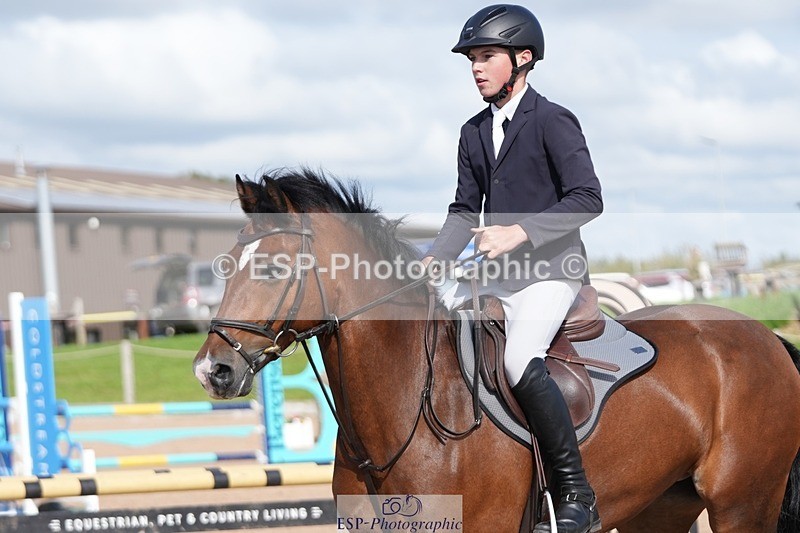 250921-114546-02543 - Cls 6 Pony Newcomers and 1m