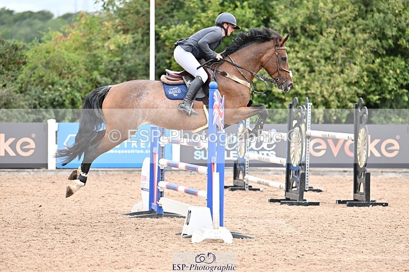 250820B-131320-00727 - Cls 4 Newcomers and 1.10m Open