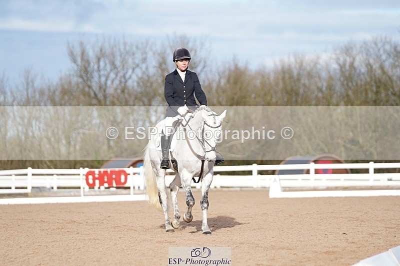 241214-130520-00564 - 105-Janine.Paterson-Machas.Grey