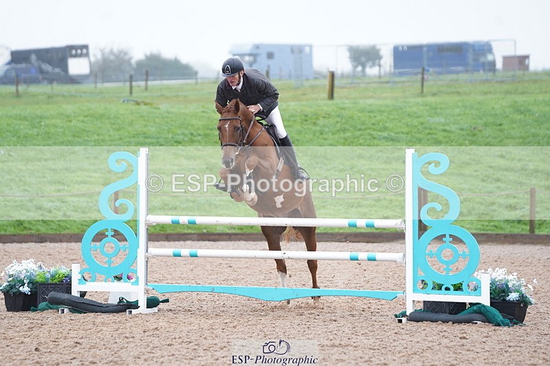 241006A-123832-06820 - Cls 20 Snr Newc & 1.10 Open