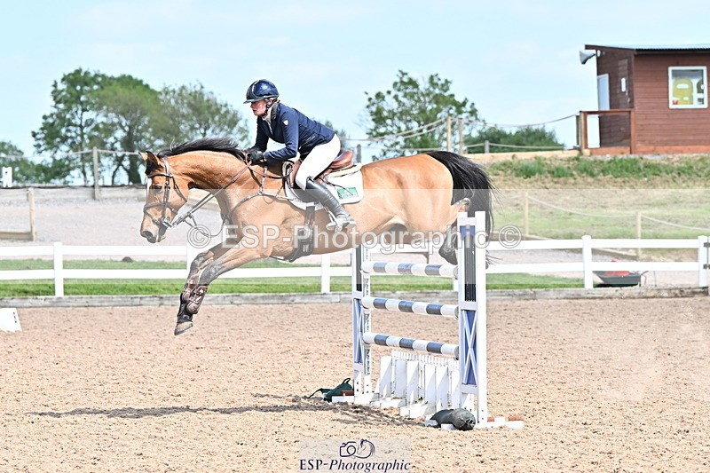 240605A-154054-00933 - Cls 5 Foxhunter and 1.20m Open