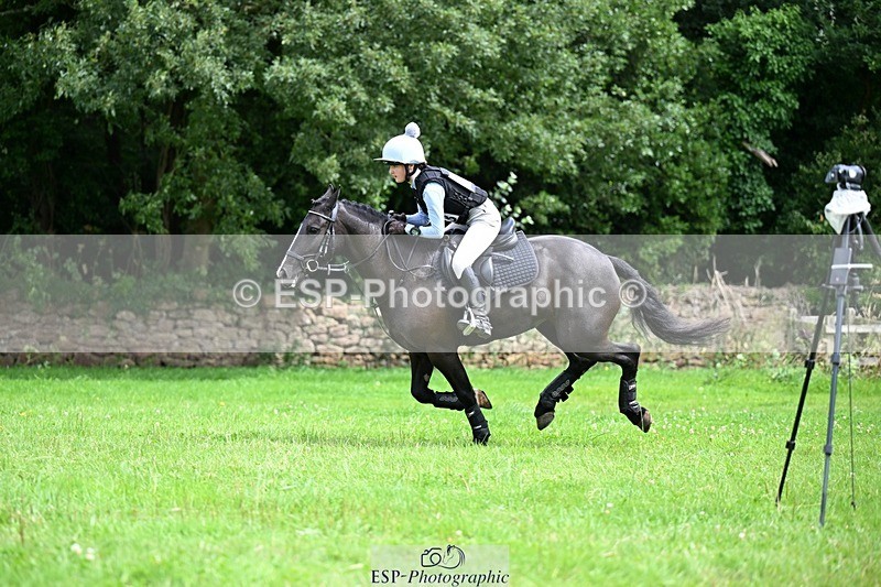 240803-133454-06641 - 153-Eleanor_Blewitt-CARRY_ON_PRINCESS