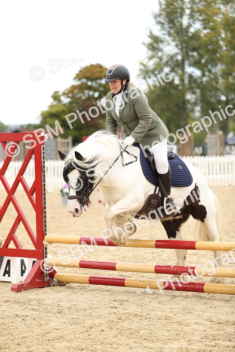 SBM_04559 - J28 - Senior Horse & Pony 60cm Championships