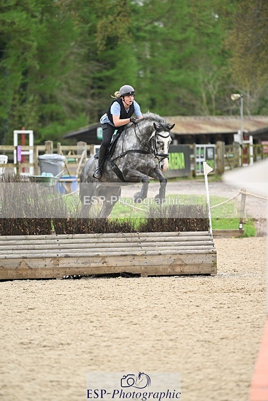 240411-121502-01219 - Group 4 XC