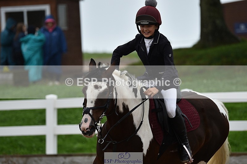 220829A-153304-00084 - Clear Round & 60cm  1a - 1b