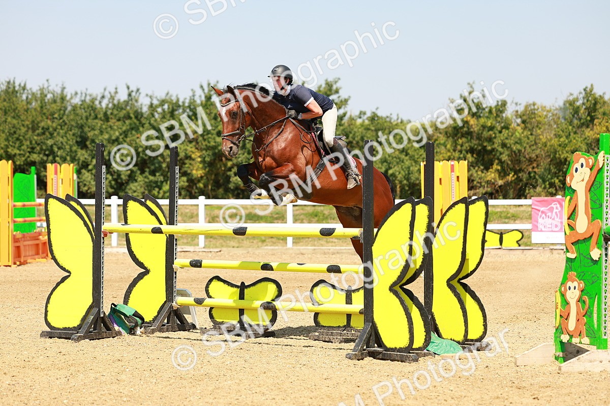 SBM_002017 - Class 5 - Senior Foxhunter - 1.20m