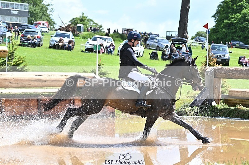 240526-122014-21940 - 401-PLOT_TWIST_B-Tom_Jackson